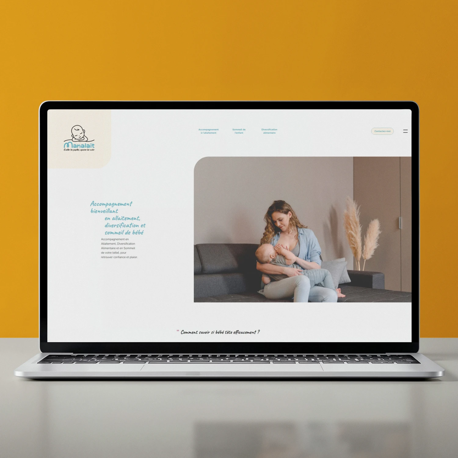 Vue d'un ordinateur affichant le site de Manalait créé par Kyoru dans la cadre d'un pack pour entrepreneurs