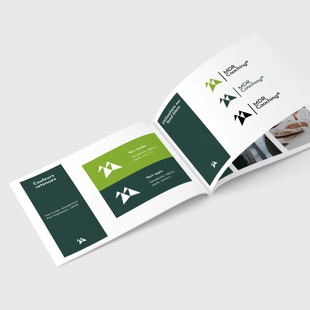Intérieur de la charte graphique créé par Kyoru pour MDR Coaching, détail sur l'utilisation du logo